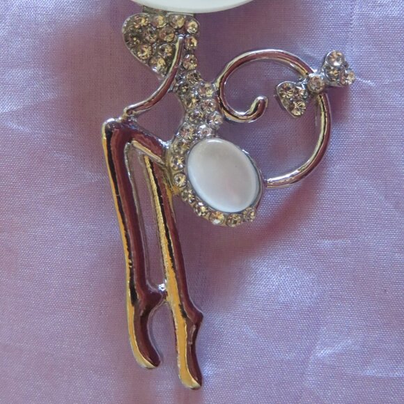 Cute CAT Brooch Faux Opal with Green & Silver Rhinestones (F62) - Picture 4 of 5